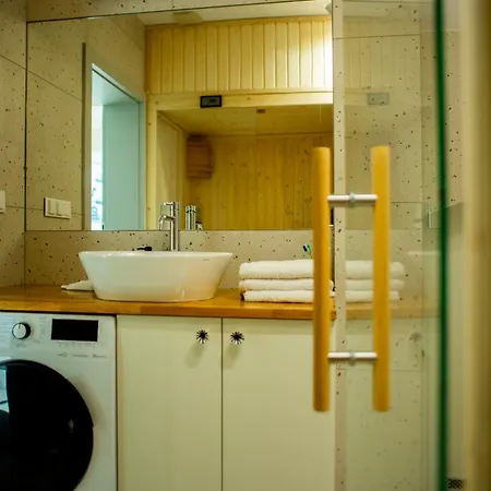 Lasownia Dom Sojka Ferienhaus Wielecin